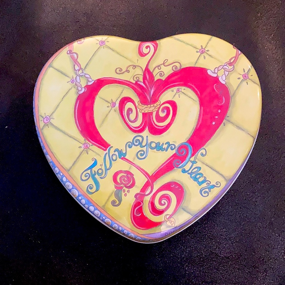 Brighton large heart tin.